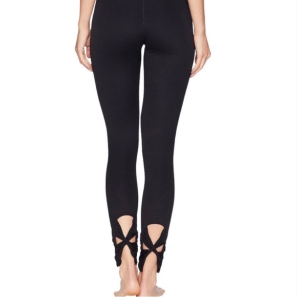 FP Movement by Free People Pants - FP Movement by Free People Gemini Crisscross Ankle Tight Leggings Size XS